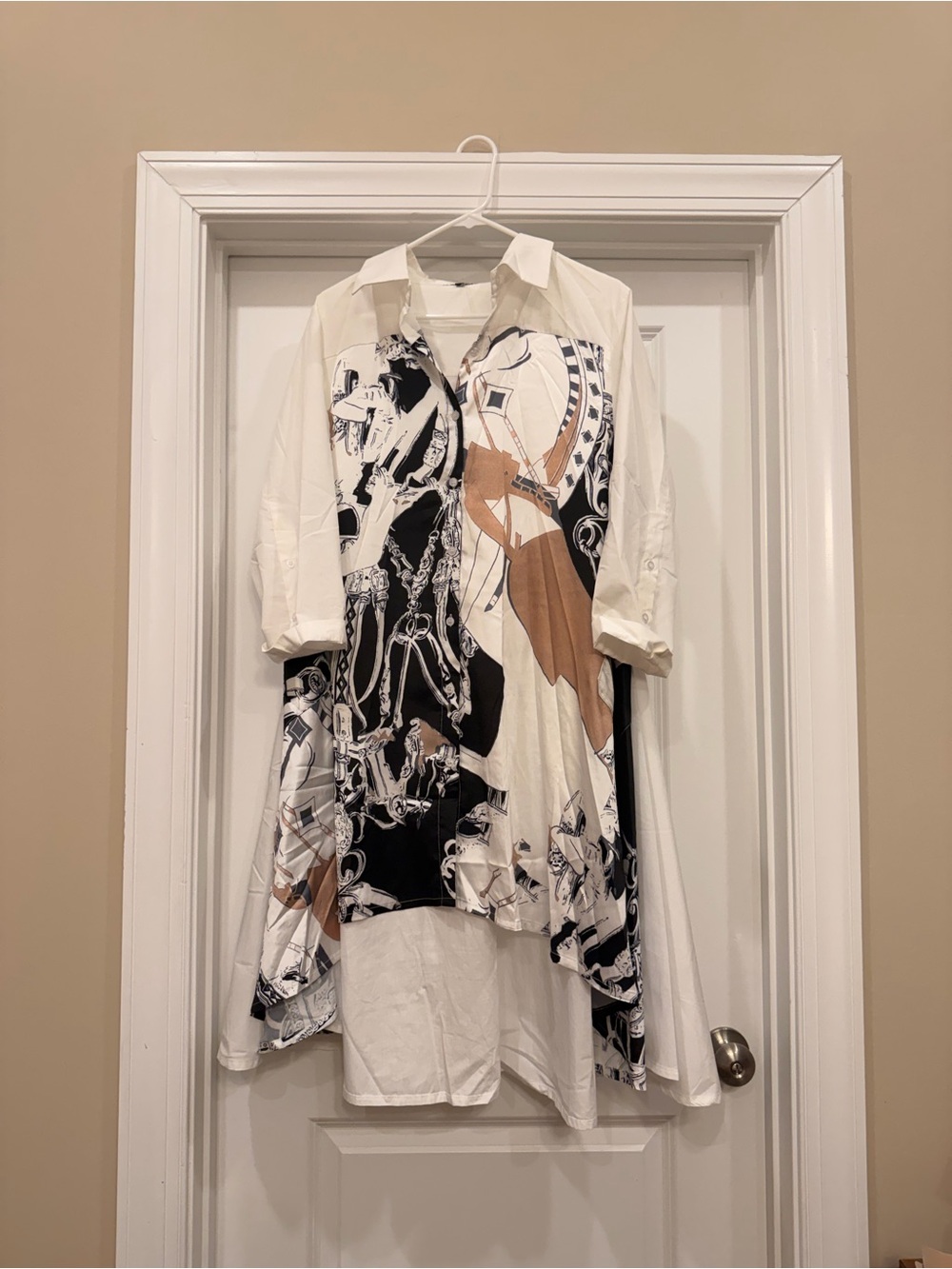 Designers Originals White High-Low Shirt Dress with Black & Brown Chain Print